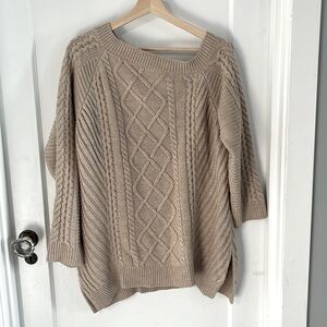 Sanctuary Cream Cable Knit Sweater – Off-Shoulder, Cozy & Stylish!